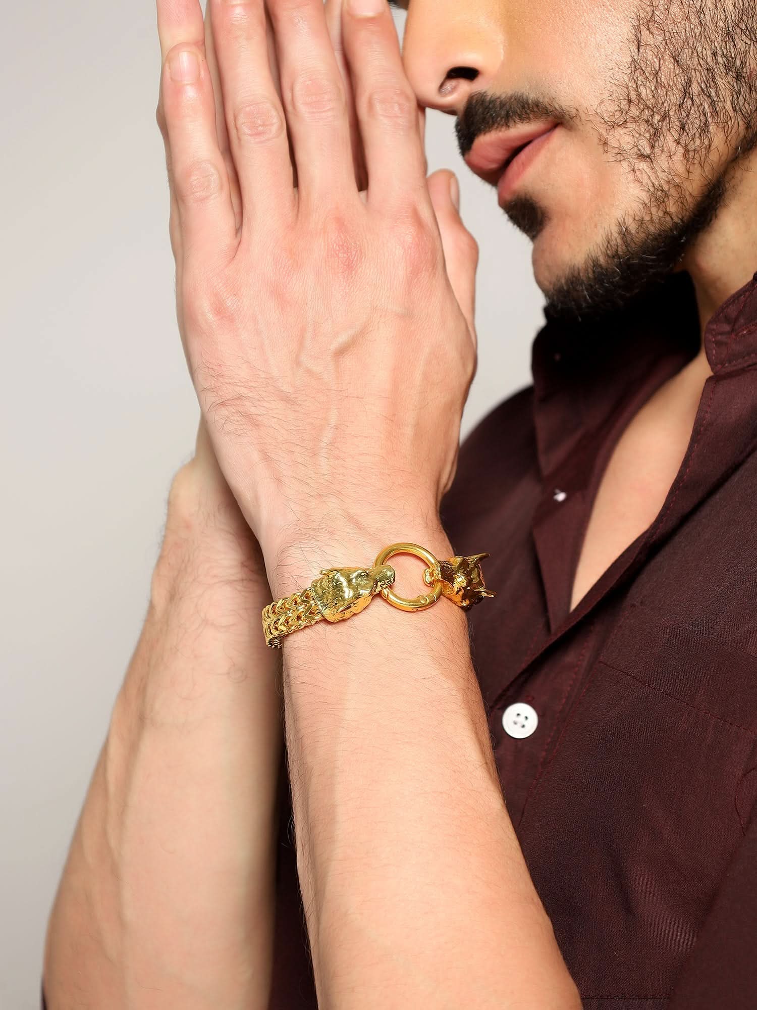 Viking Wolf Head Bracelet (Gold)