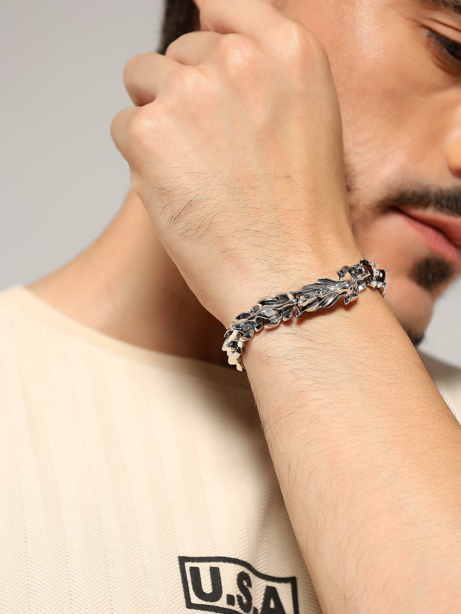 Dragon Pattern Bracelet (Silver)