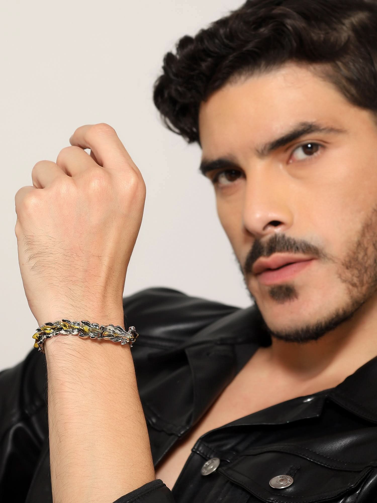 Dragon Pattern Bracelet (Silver Gold)