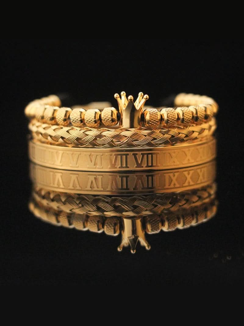 Crown Charm Roman Numerals Bracelet (Gold)