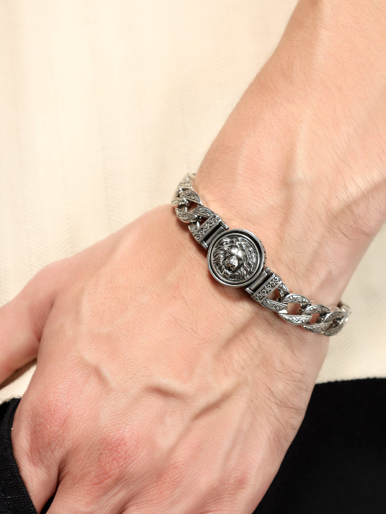 Rotating Forest King Lion Bracelet