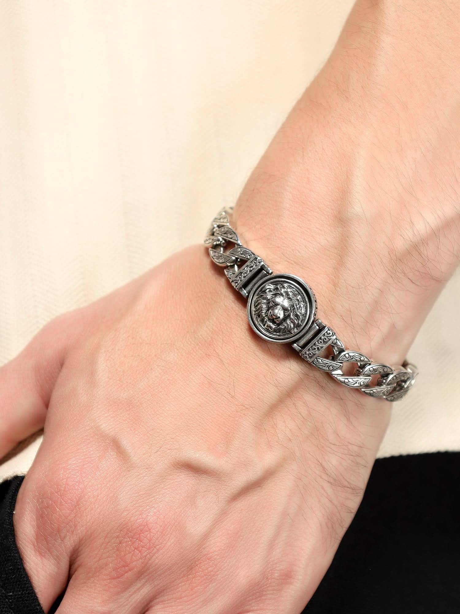 Rotating Forest King Lion Bracelet