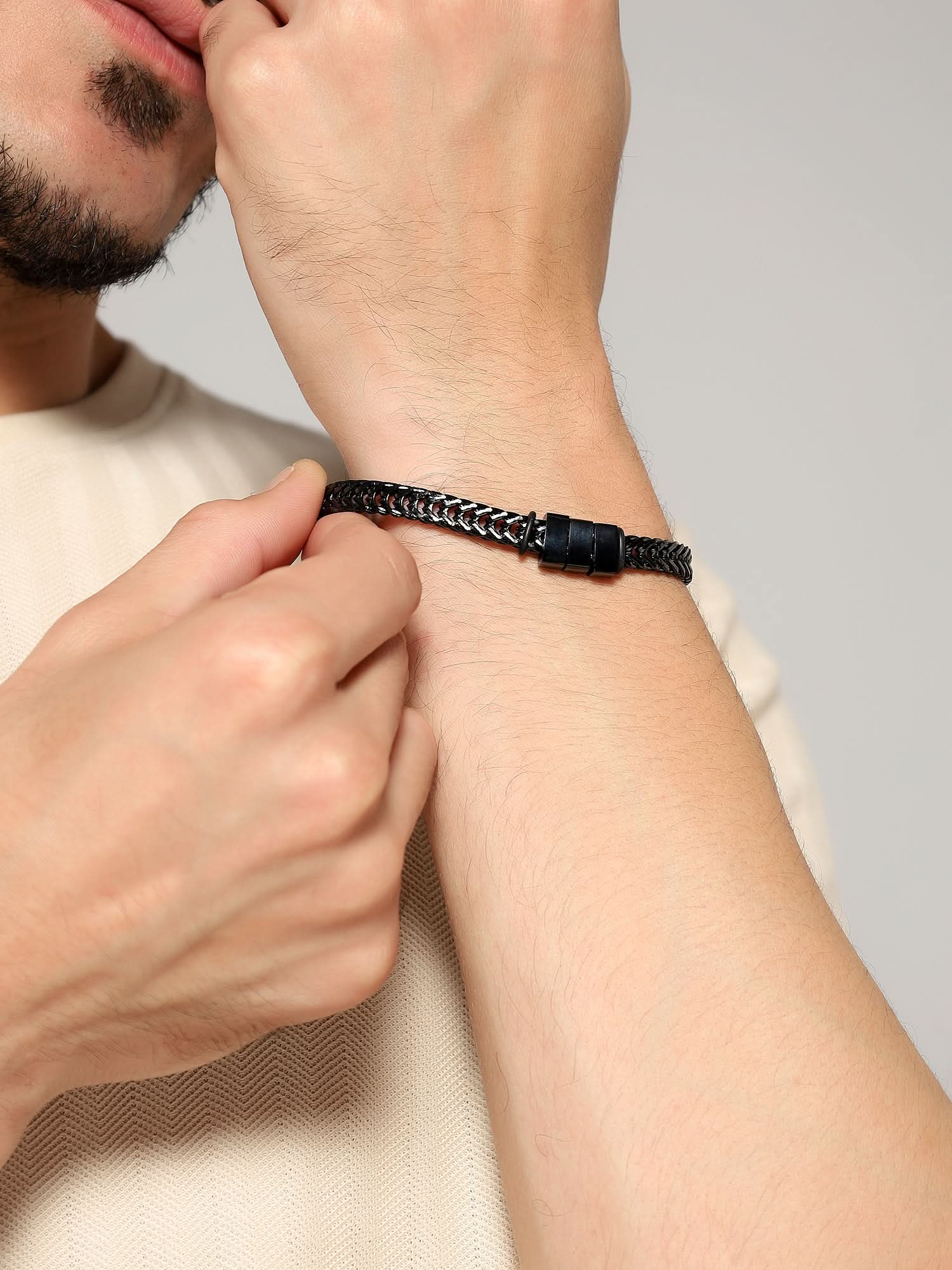Retro Foxtail Bracelet (Black)