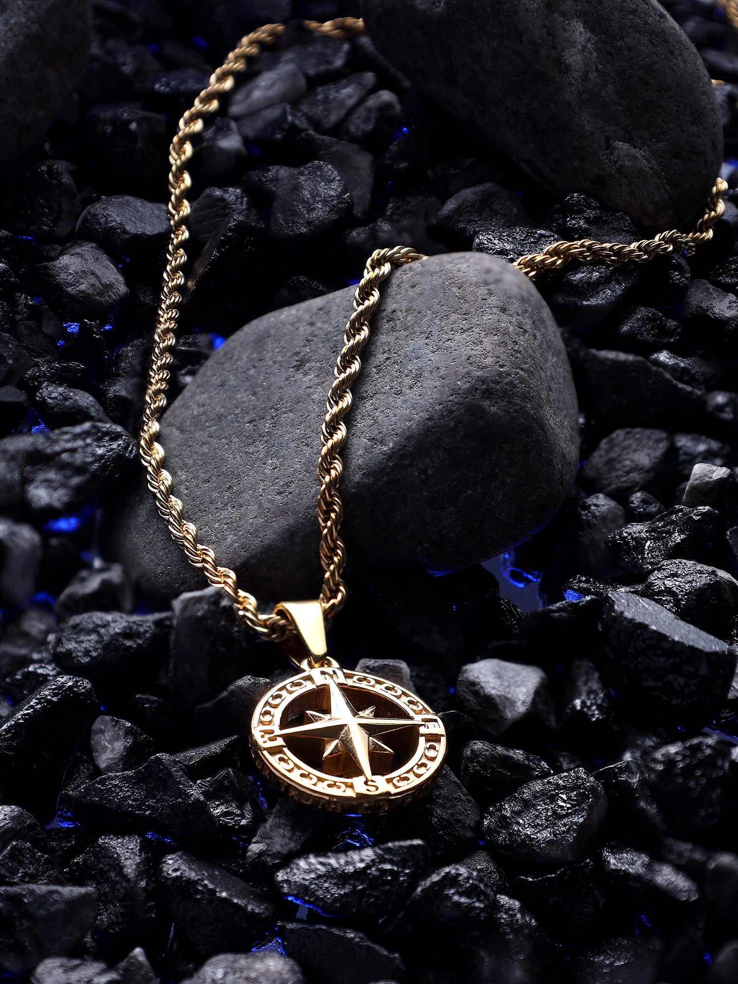 North Star Compass Pendant (Gold)