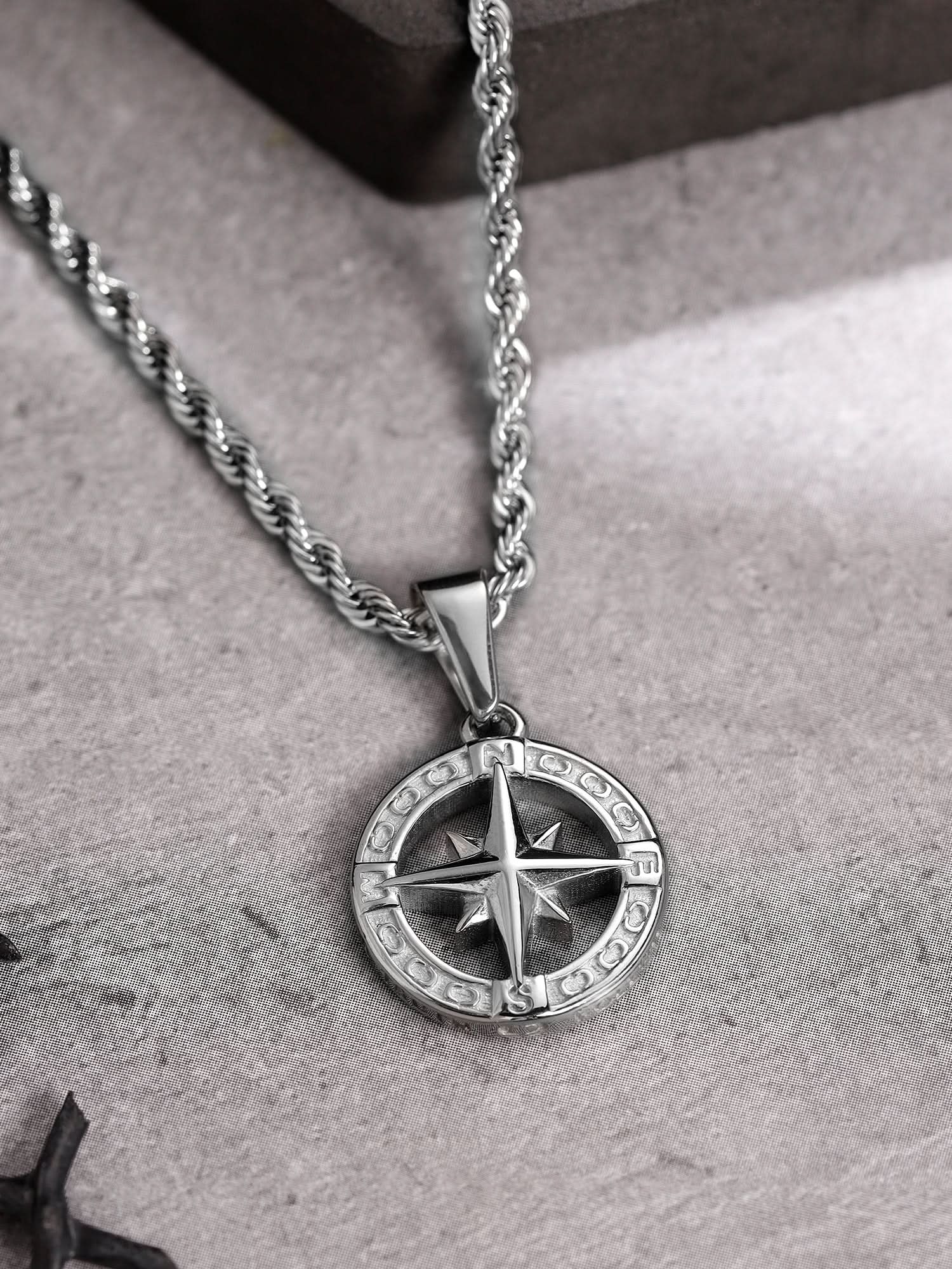 North Star Compass Pendant (Silver)