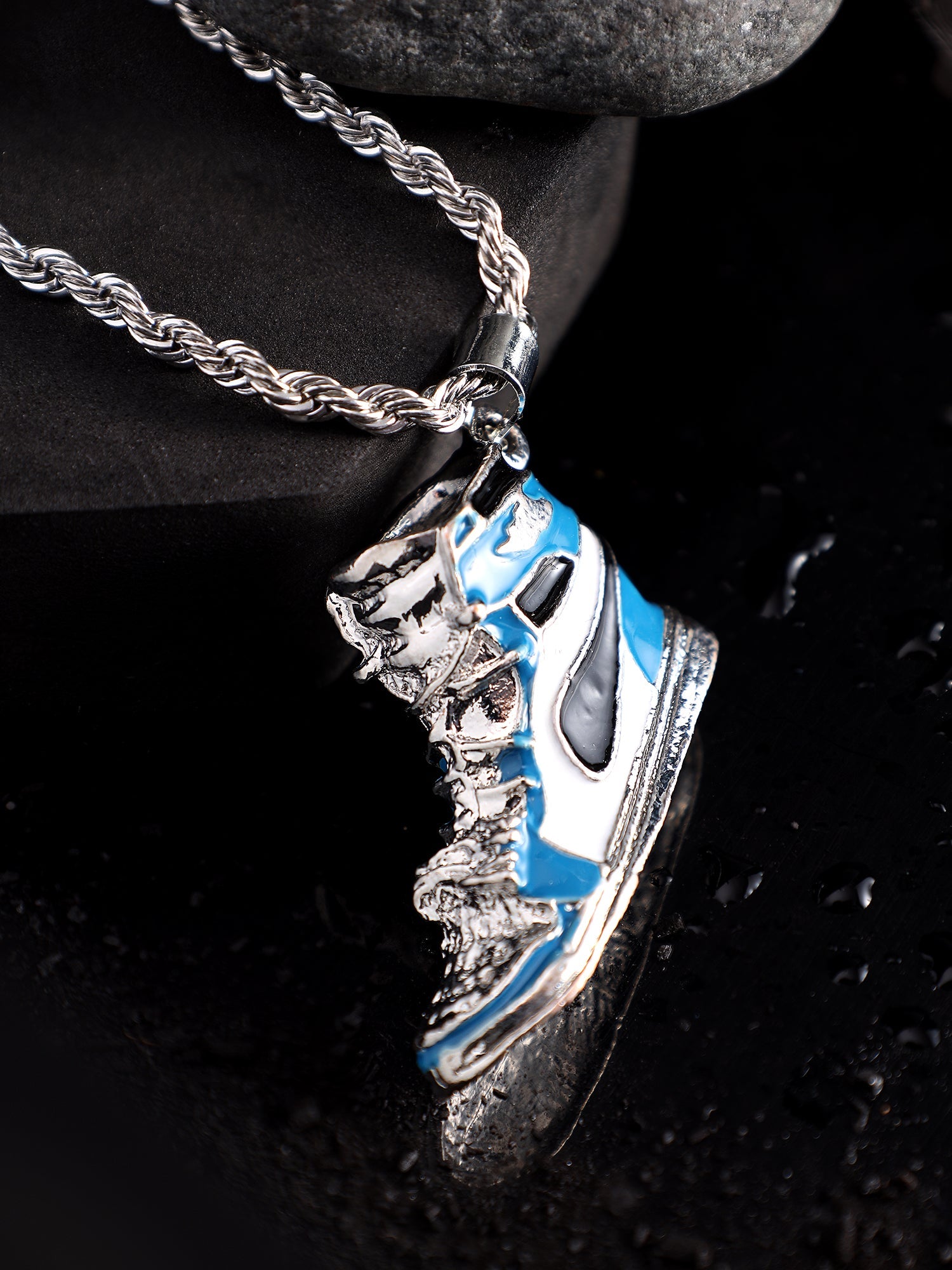 Sneaker Pendant (Blue)