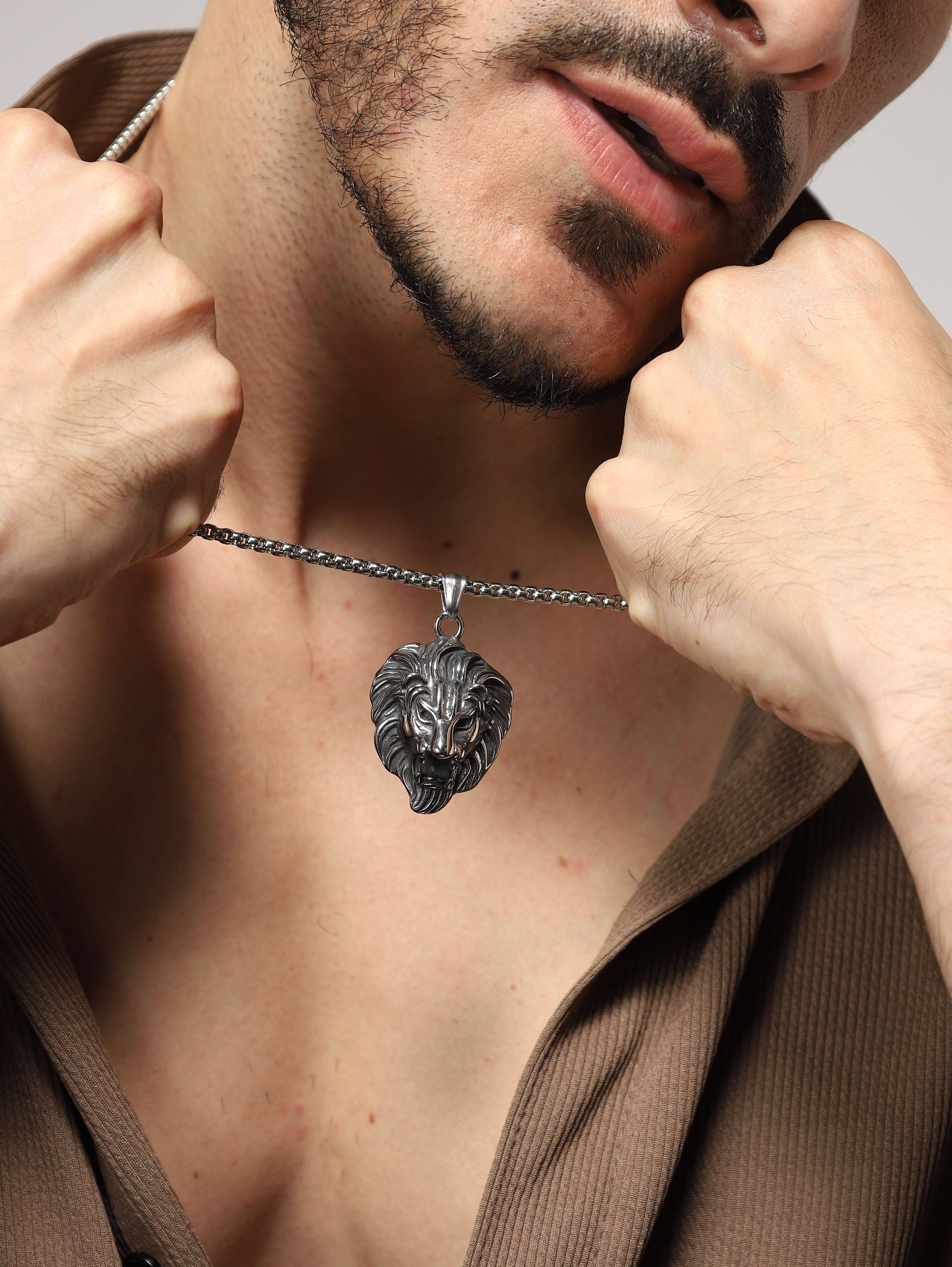 Lion Head Pendant (Silver)