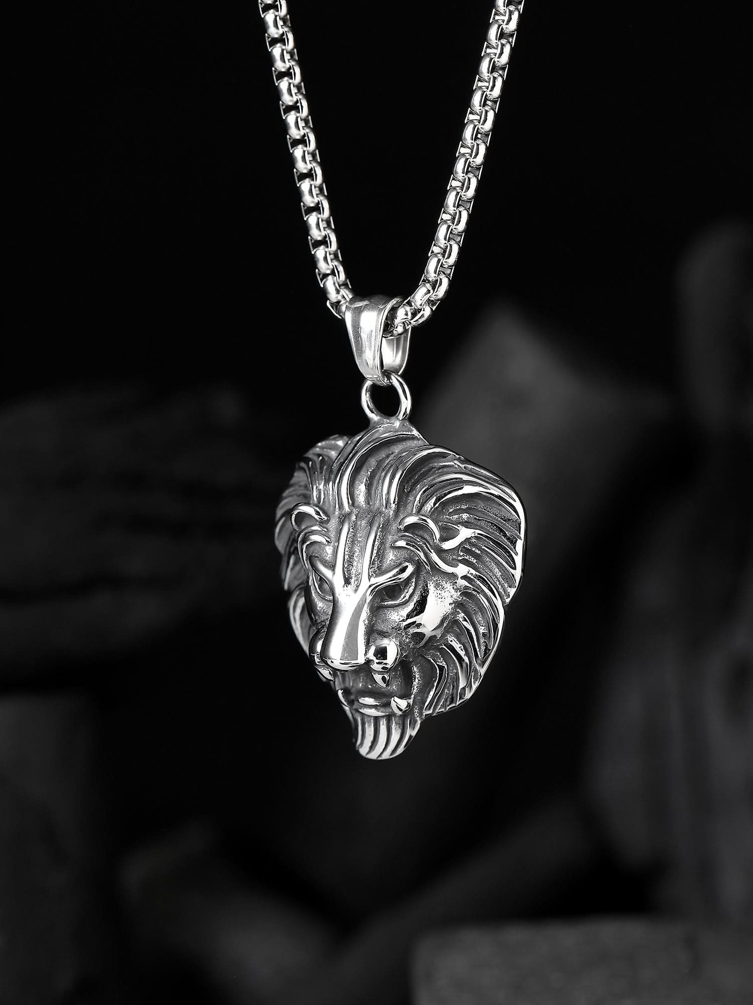 Lion Head Pendant (Silver)