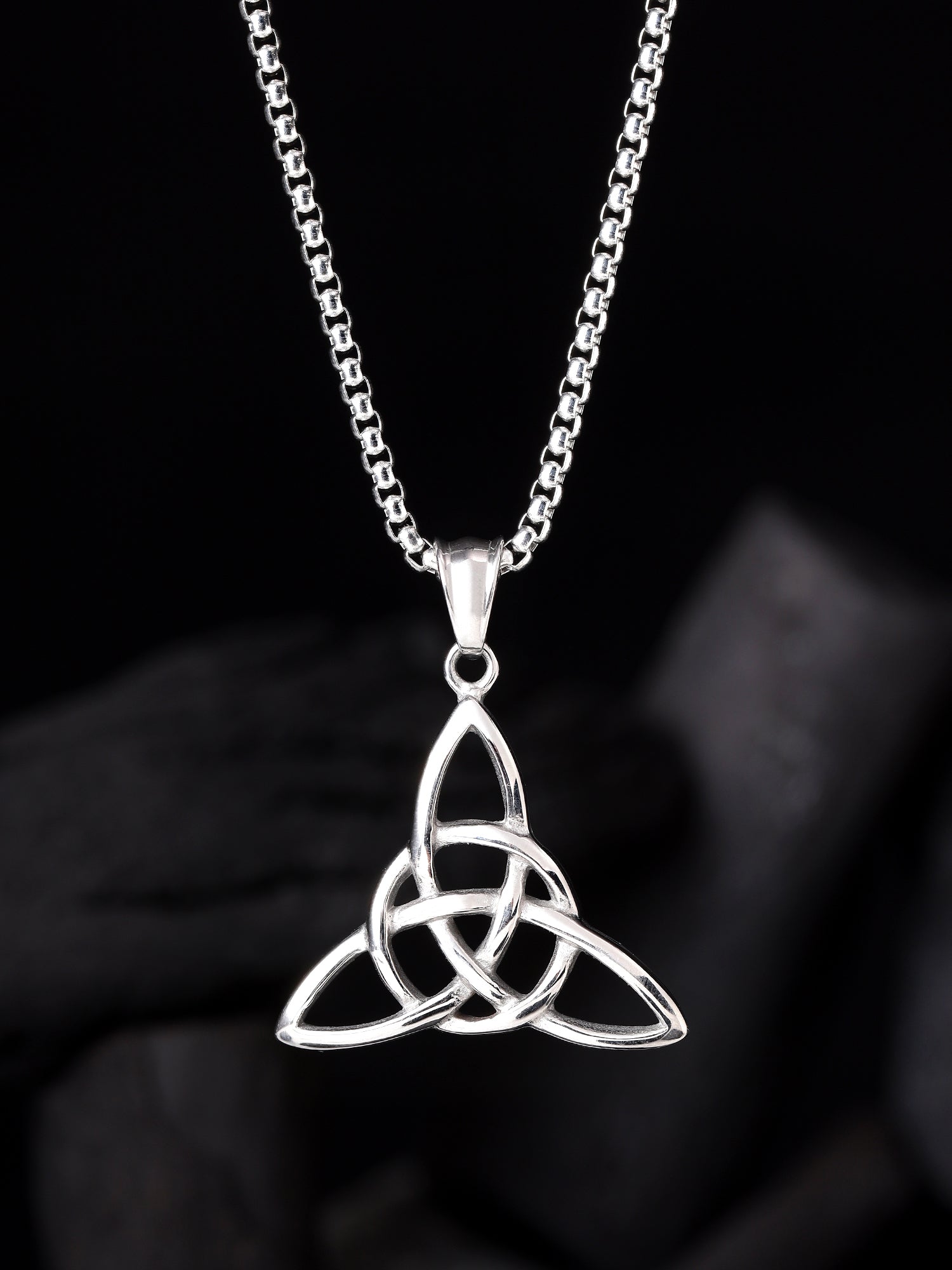 Celtic Knot Pendant (Silver)