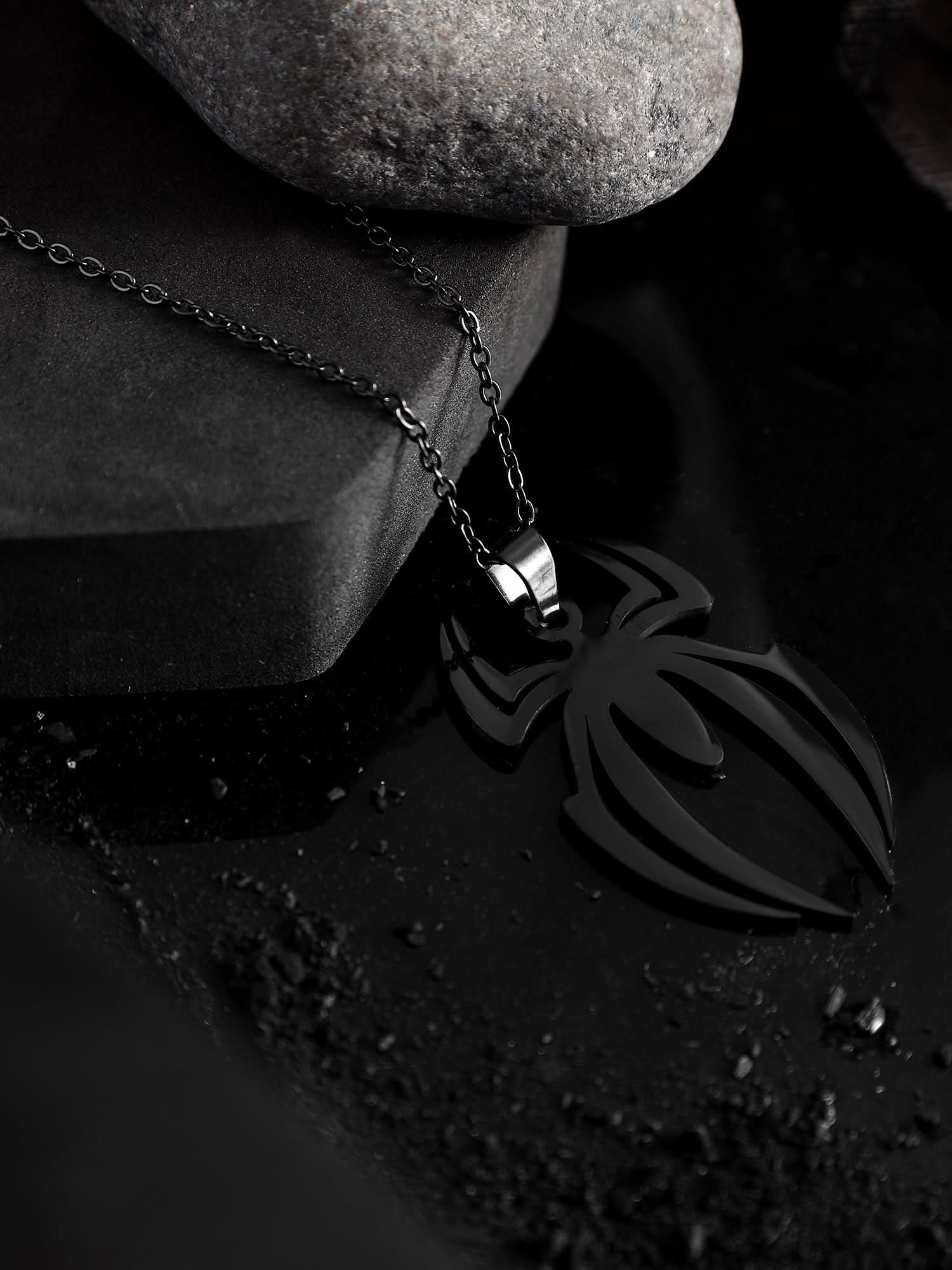 Spider Pendant (Black)
