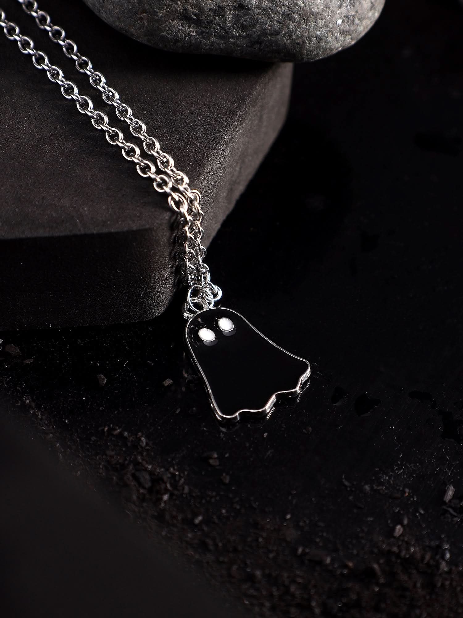 Halloween Cute Cartoon Ghost Pendant (Black)