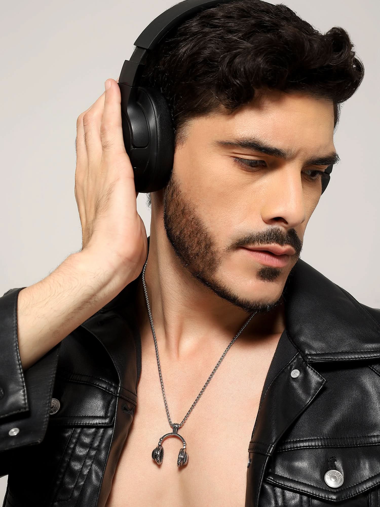 DJ Music Phone Pendant (Silver)