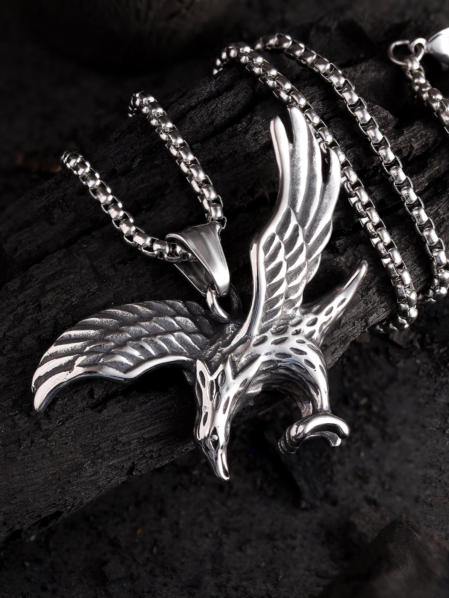 Eagle Spreading Wings Pendant (Silver)