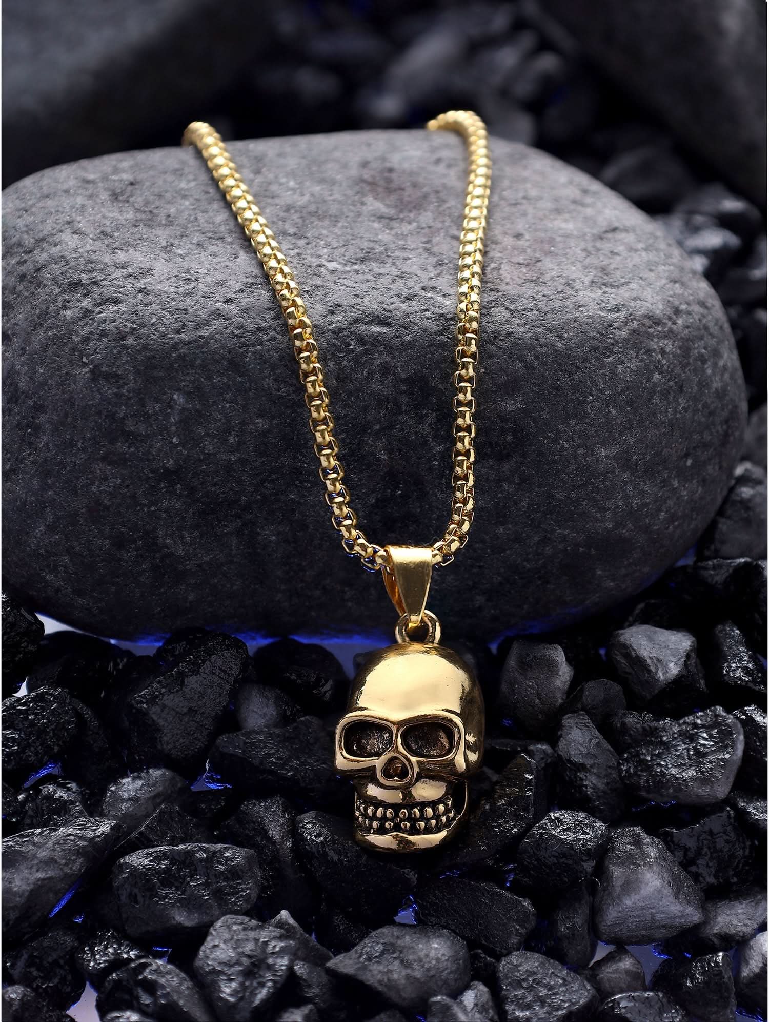 Midnight Skull Pendant (Gold)