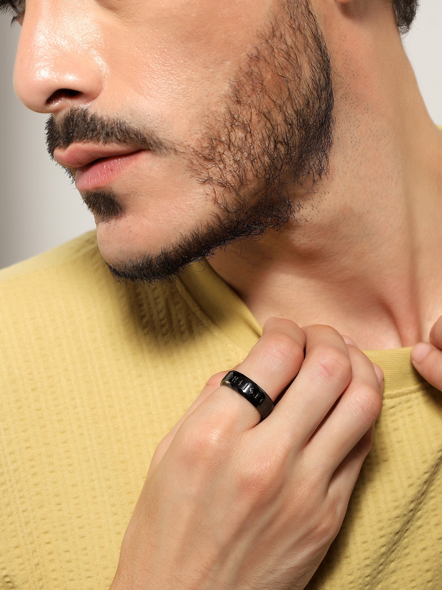 Ancient Retro Ring (Black)