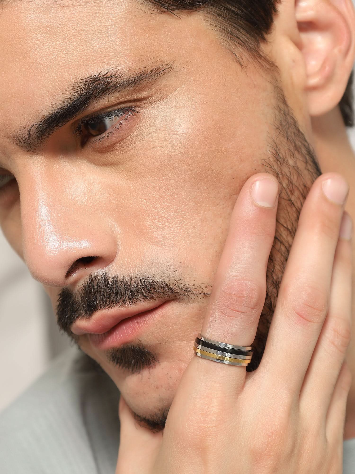 Regal Crest Signet Ring (Gold)