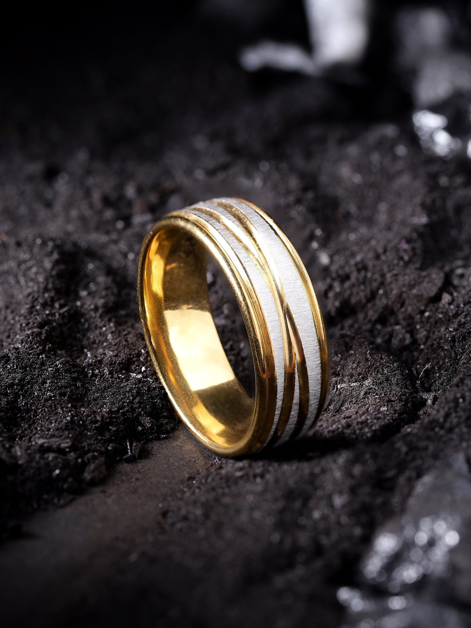Crossover Line Ring (Gold)