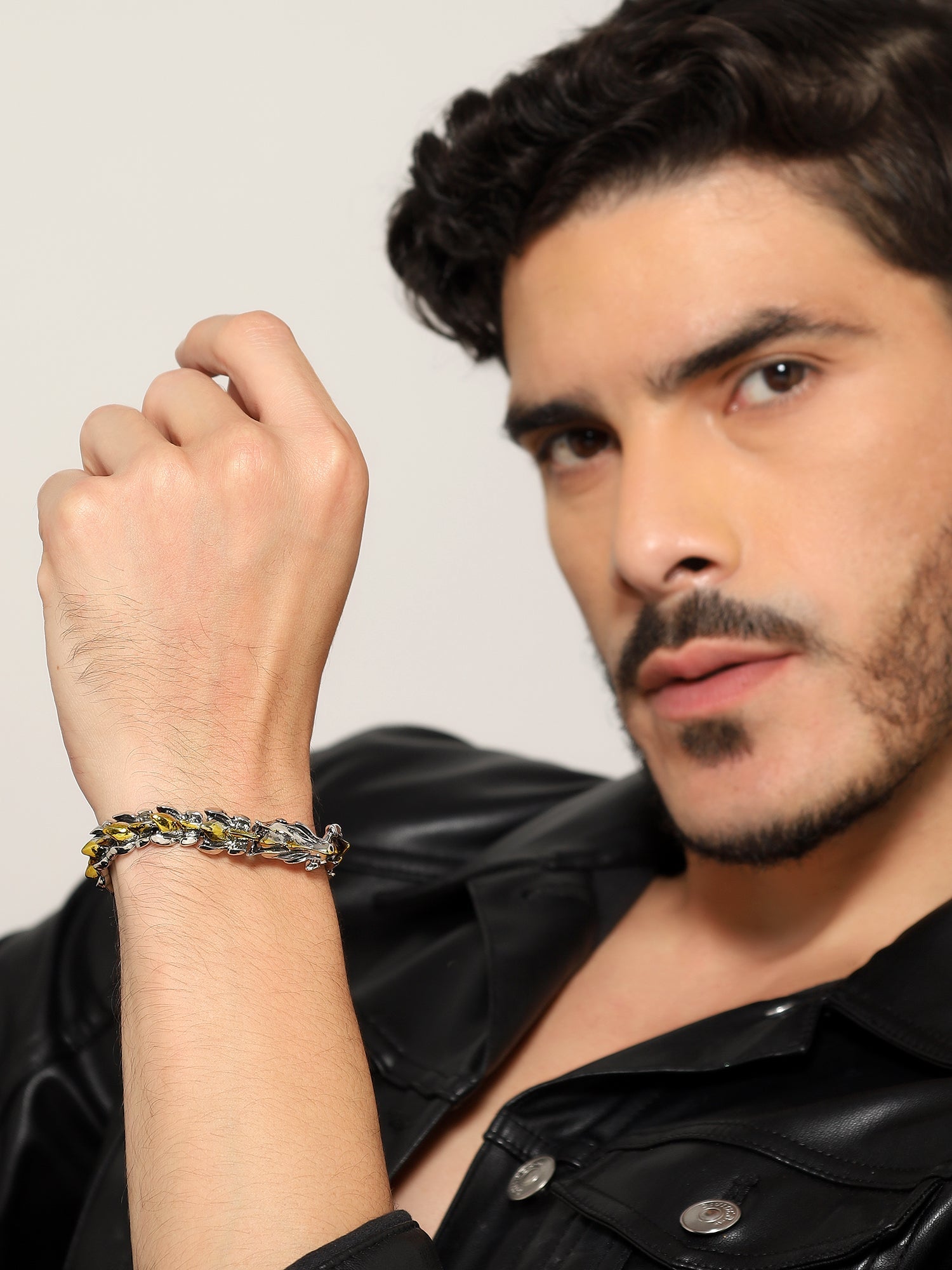 Dragon Pattern Bracelet (Silver Gold)