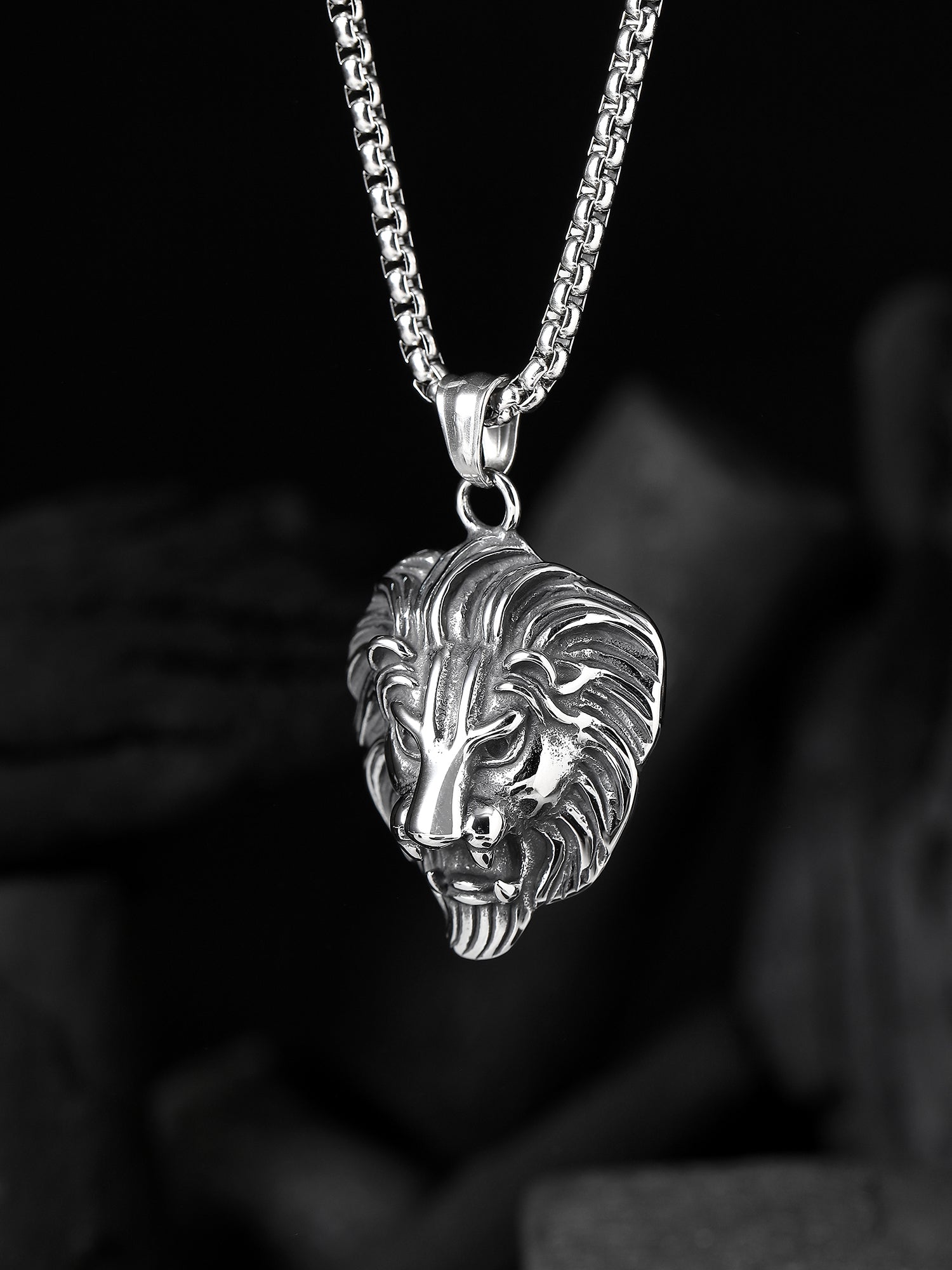 Lion Head Pendant (Silver)