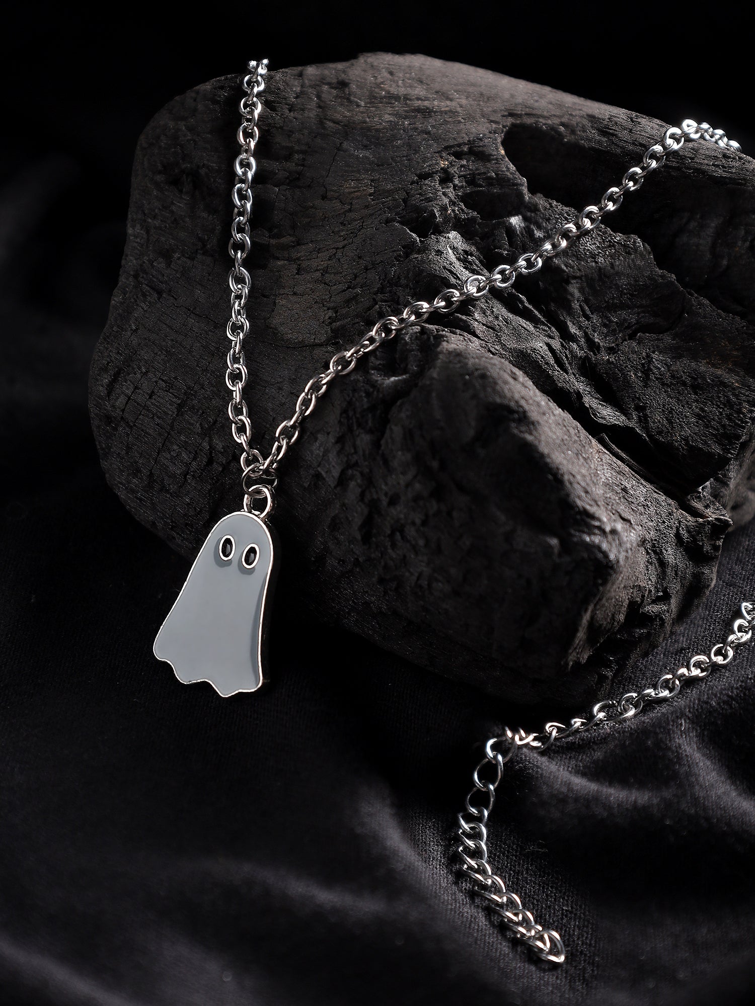 Halloween Cute Cartoon Ghost Pendant (Grey)