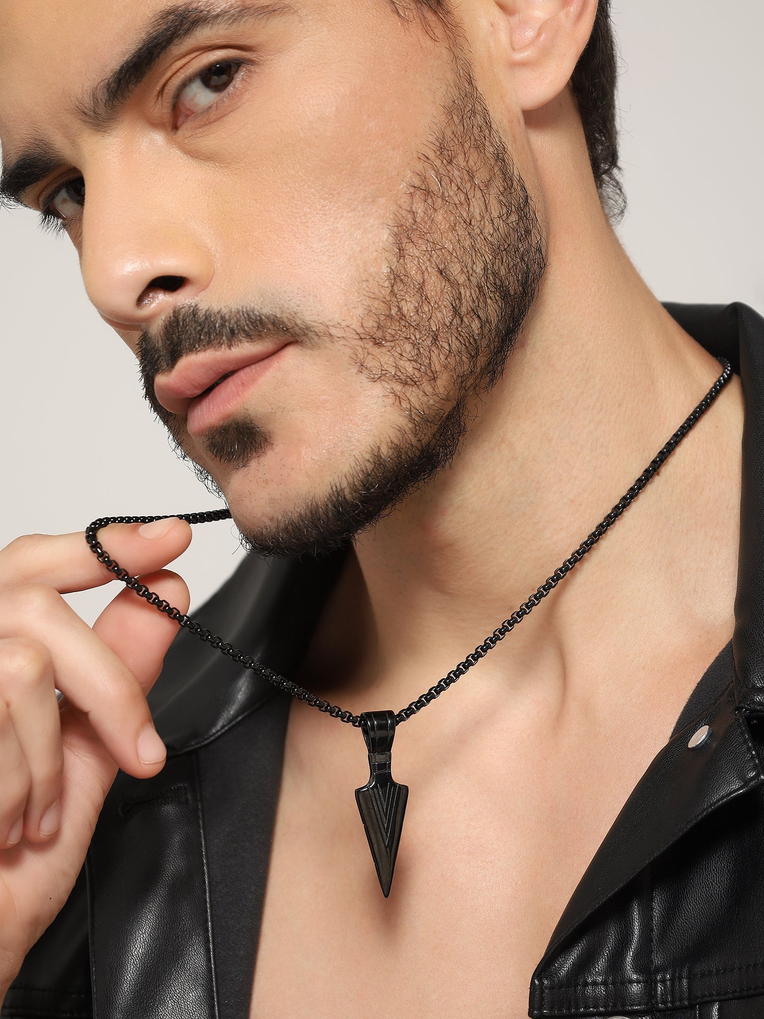 Punk Arrow Pendant (Black)