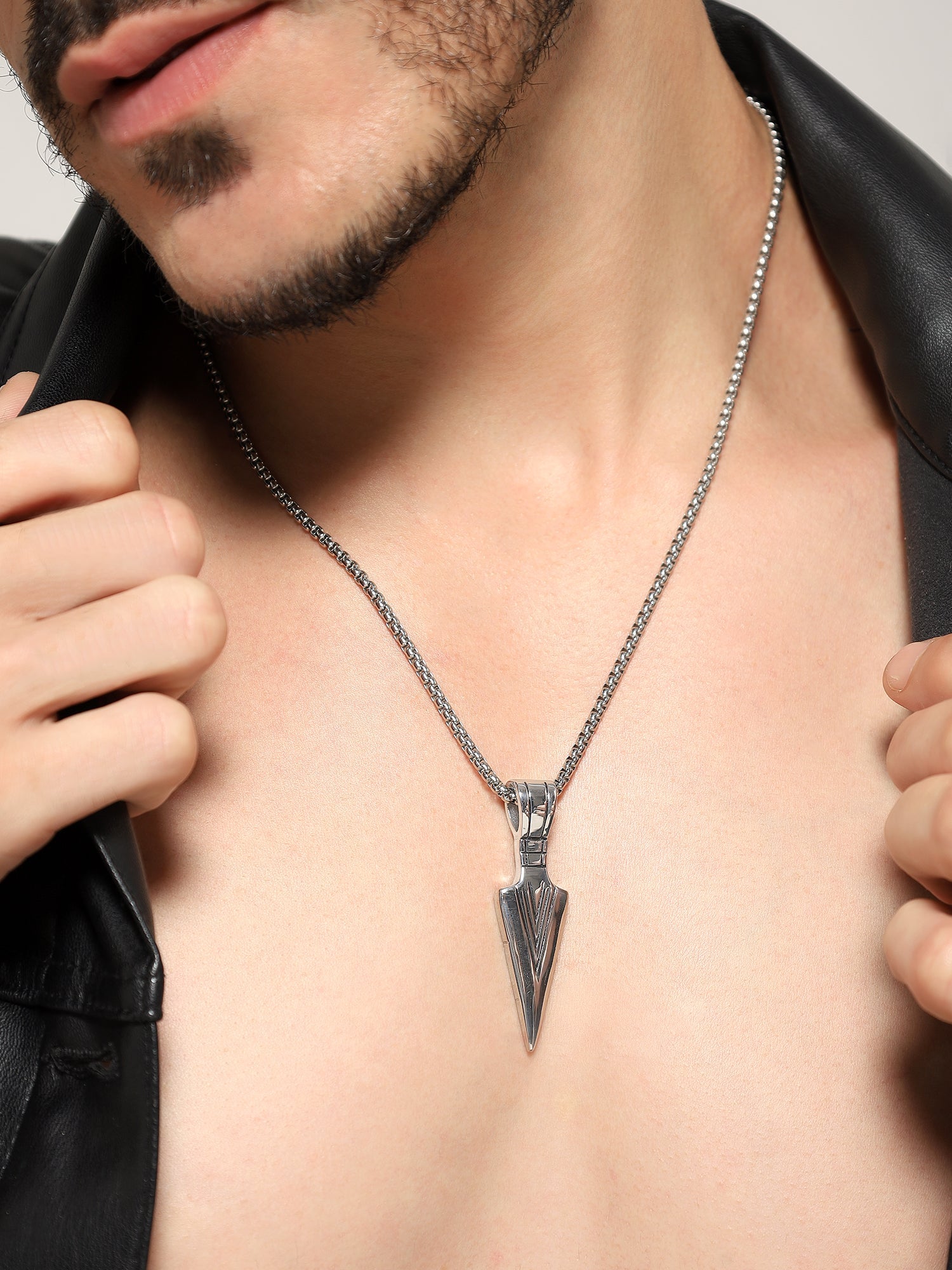 Punk Arrow Pendant (Silver)