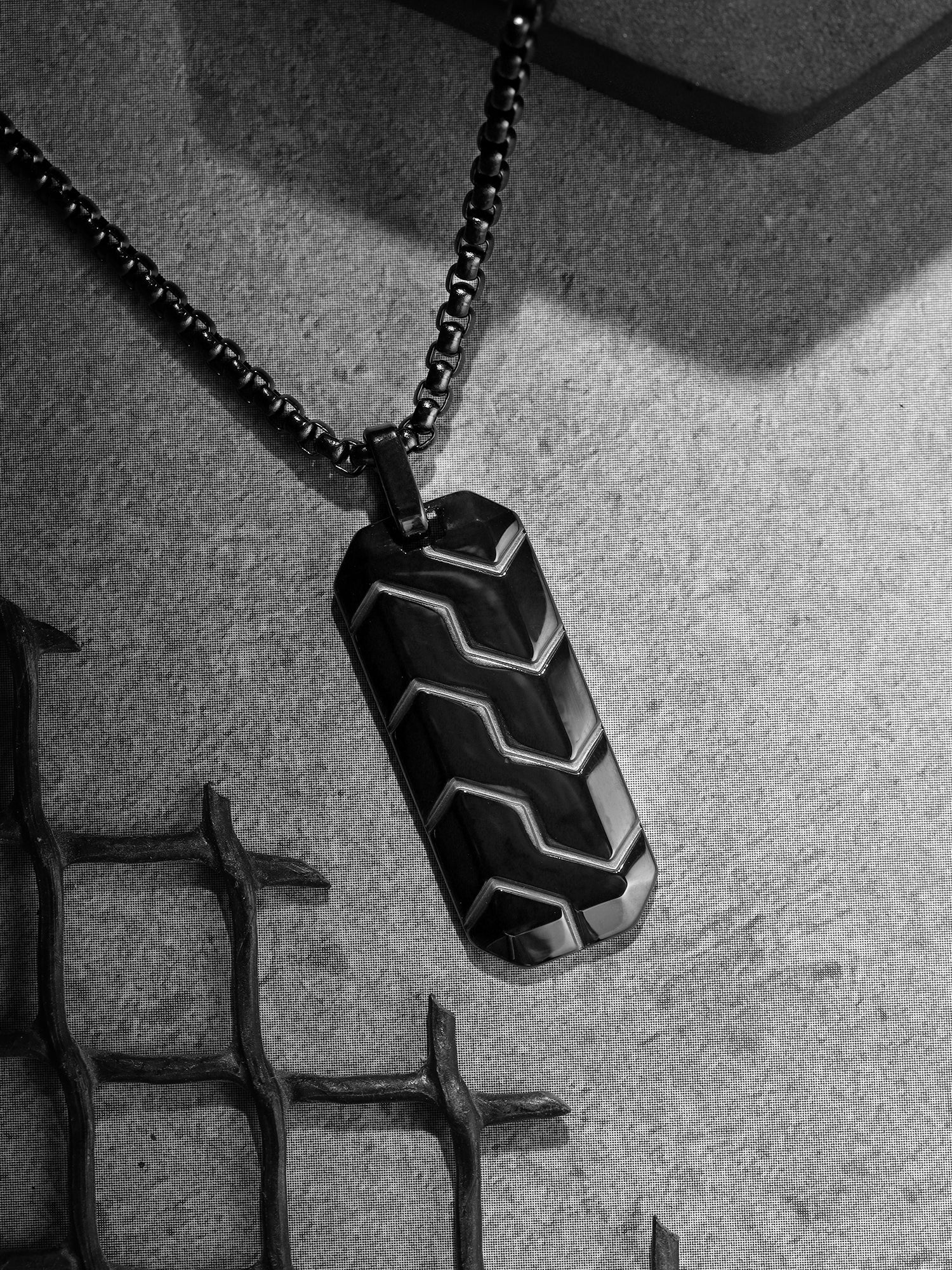 Hexagonal 3D Diagonal Tire Pendant (Black)