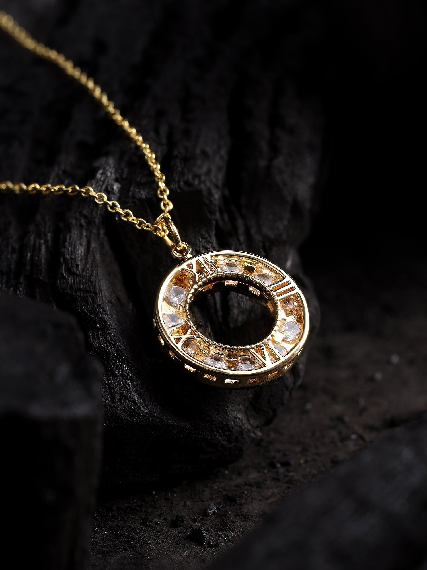 Zenith Orb Circle Pendant (Gold)