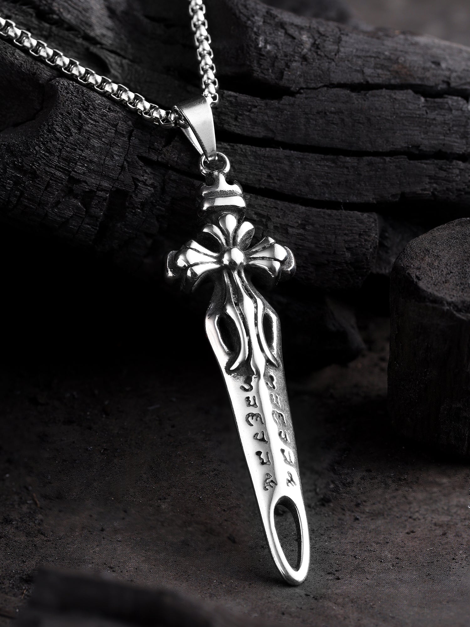 Zirconia Round Circle Pendant