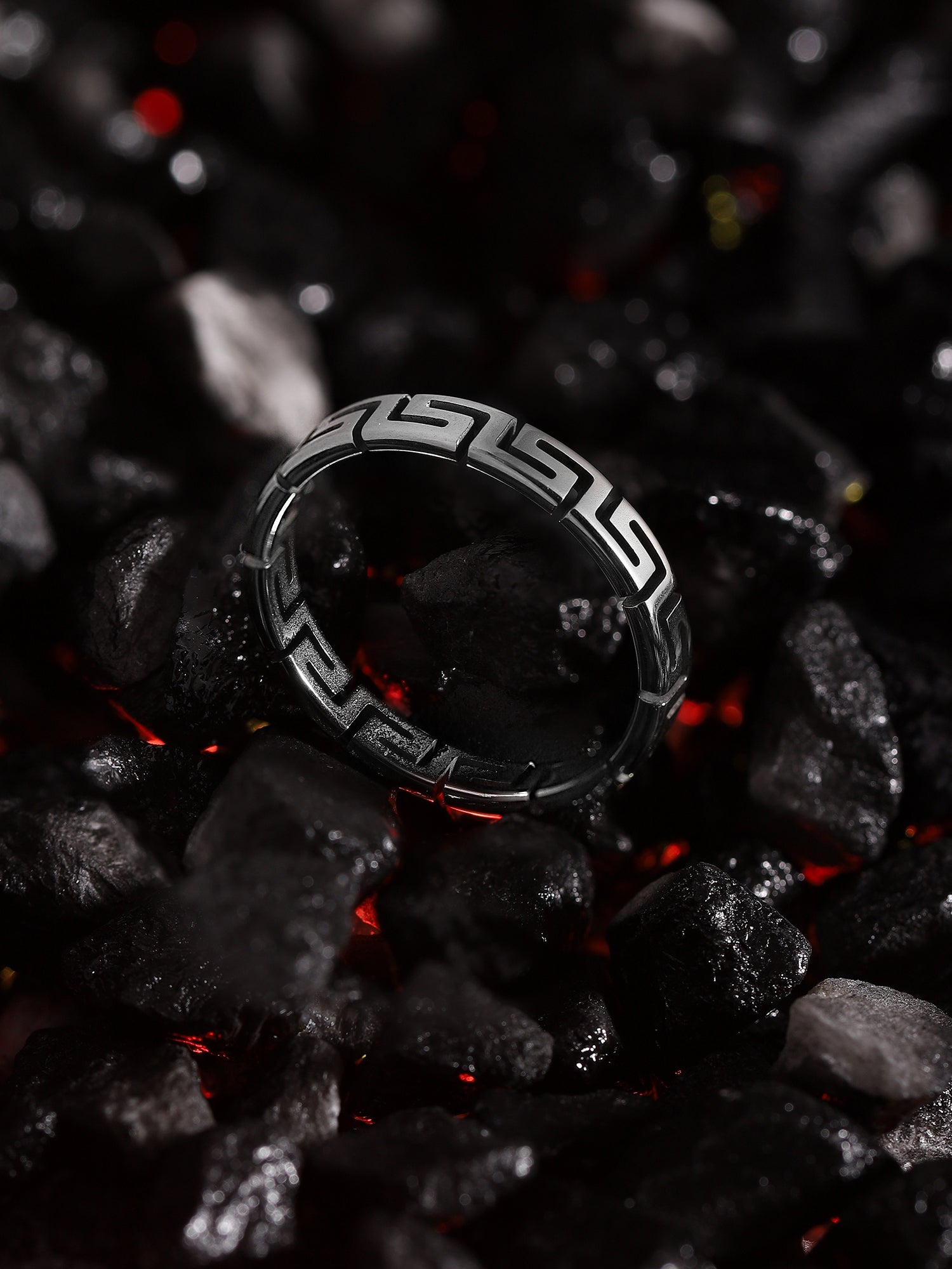 Cutting Designer Ring (Black)